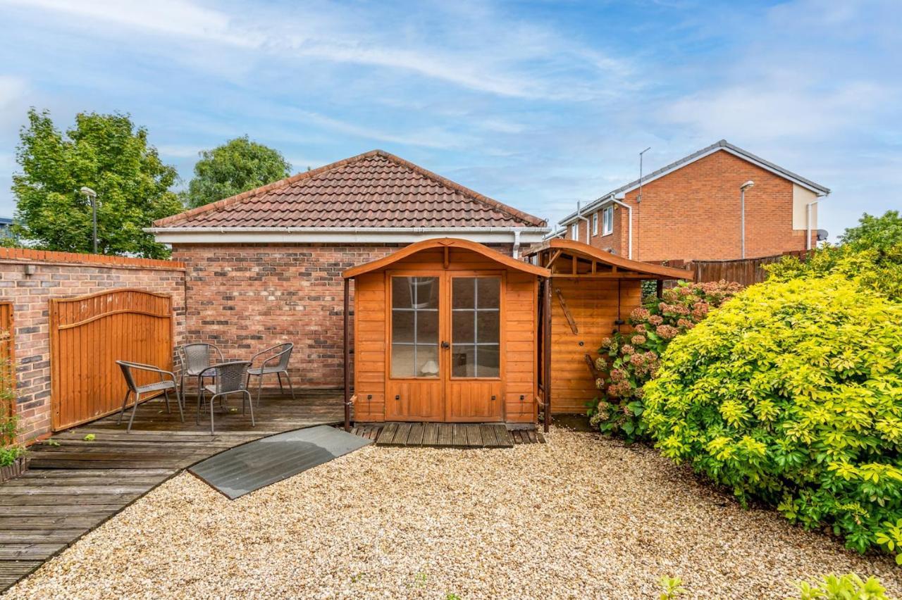 Pass The Keys Charming Cottage Near Clifton Moor York Exterior foto