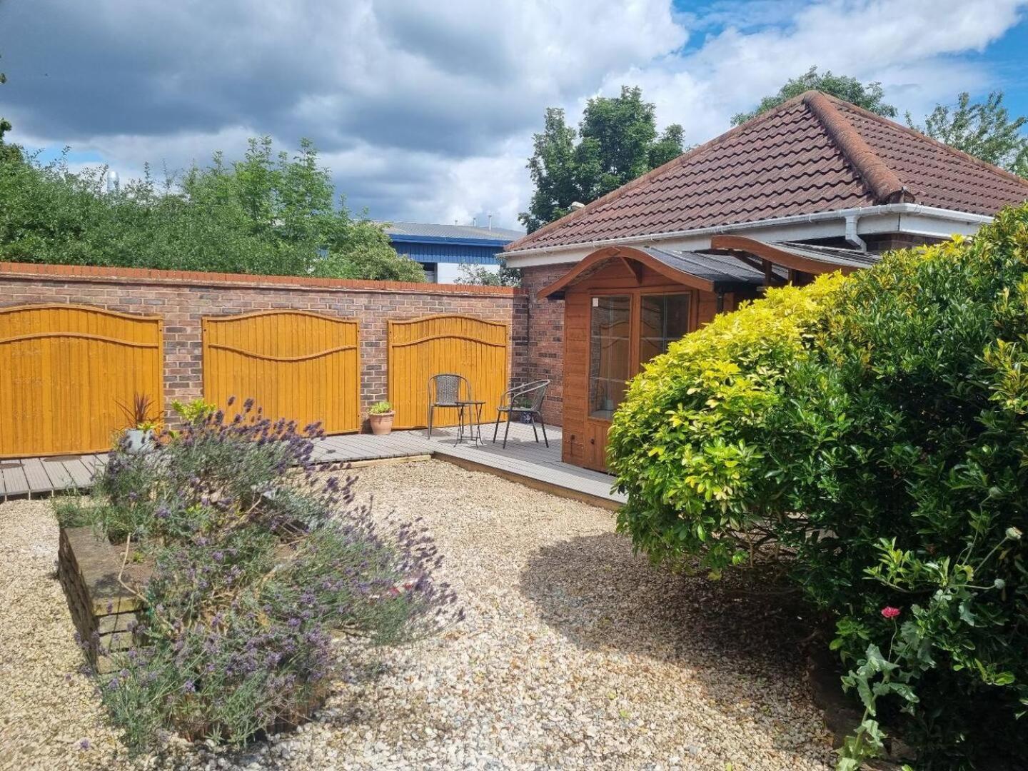 Pass The Keys Charming Cottage Near Clifton Moor York Exterior foto